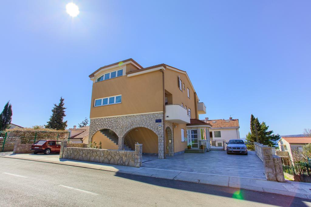 Apartments Vall Krk Town Luaran gambar