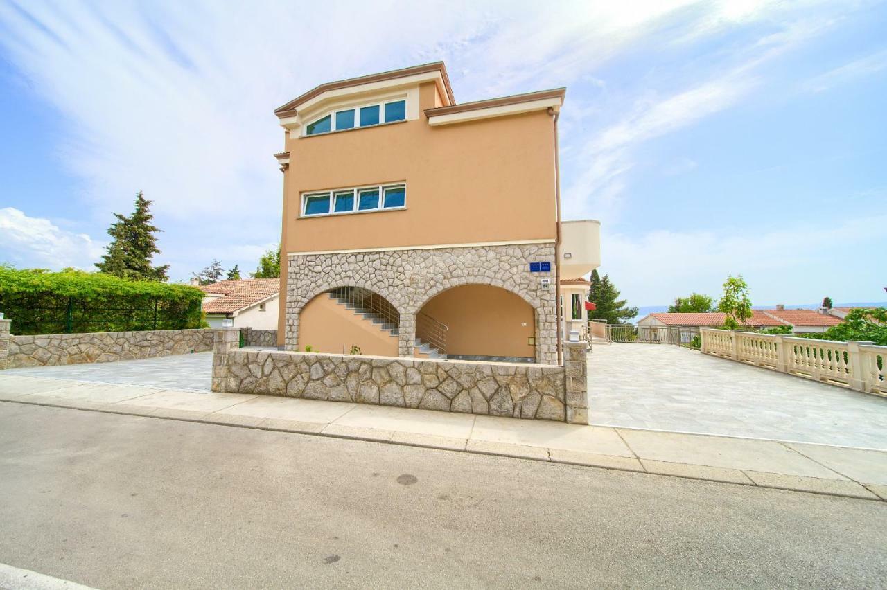 Apartments Vall Krk Town Luaran gambar
