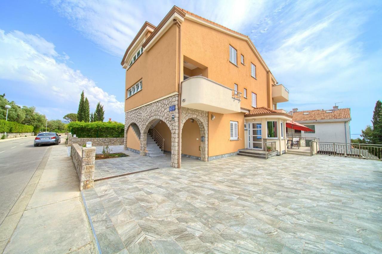 Apartments Vall Krk Town Luaran gambar